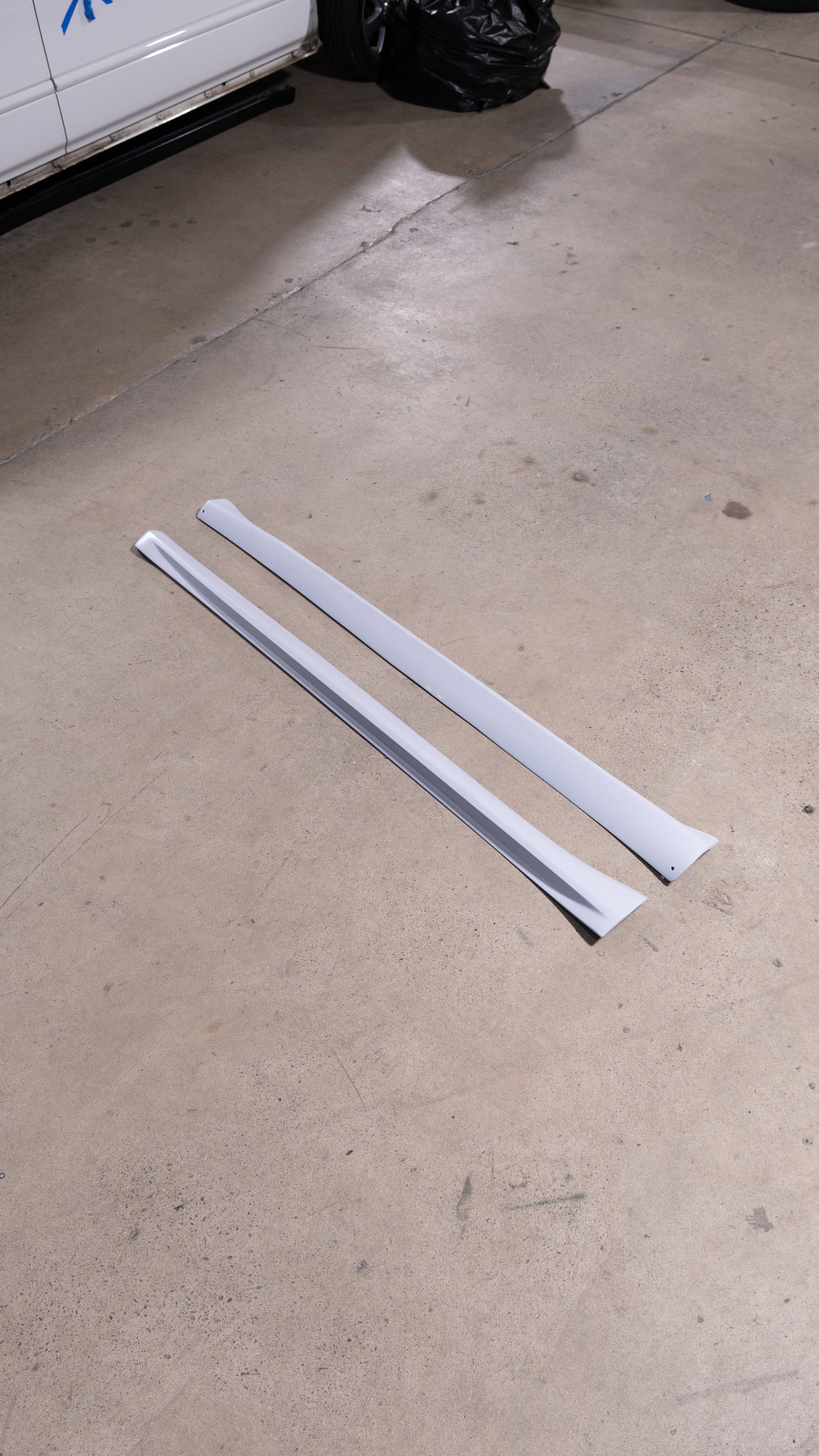 RENEGADE 997 SIDE SKIRTS - Image 5