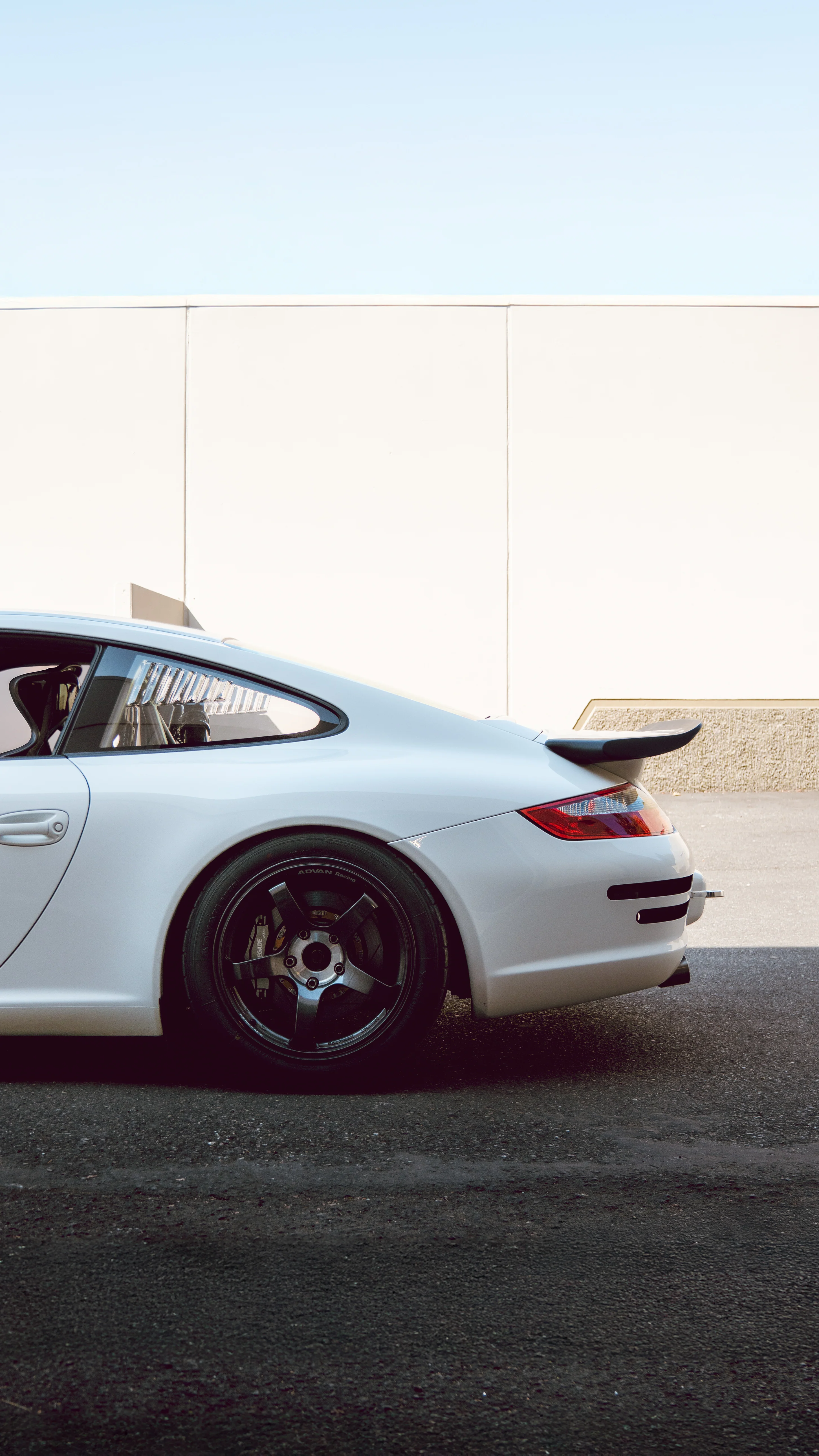 RENEGADE 997 WHALE TAIL - Image 3
