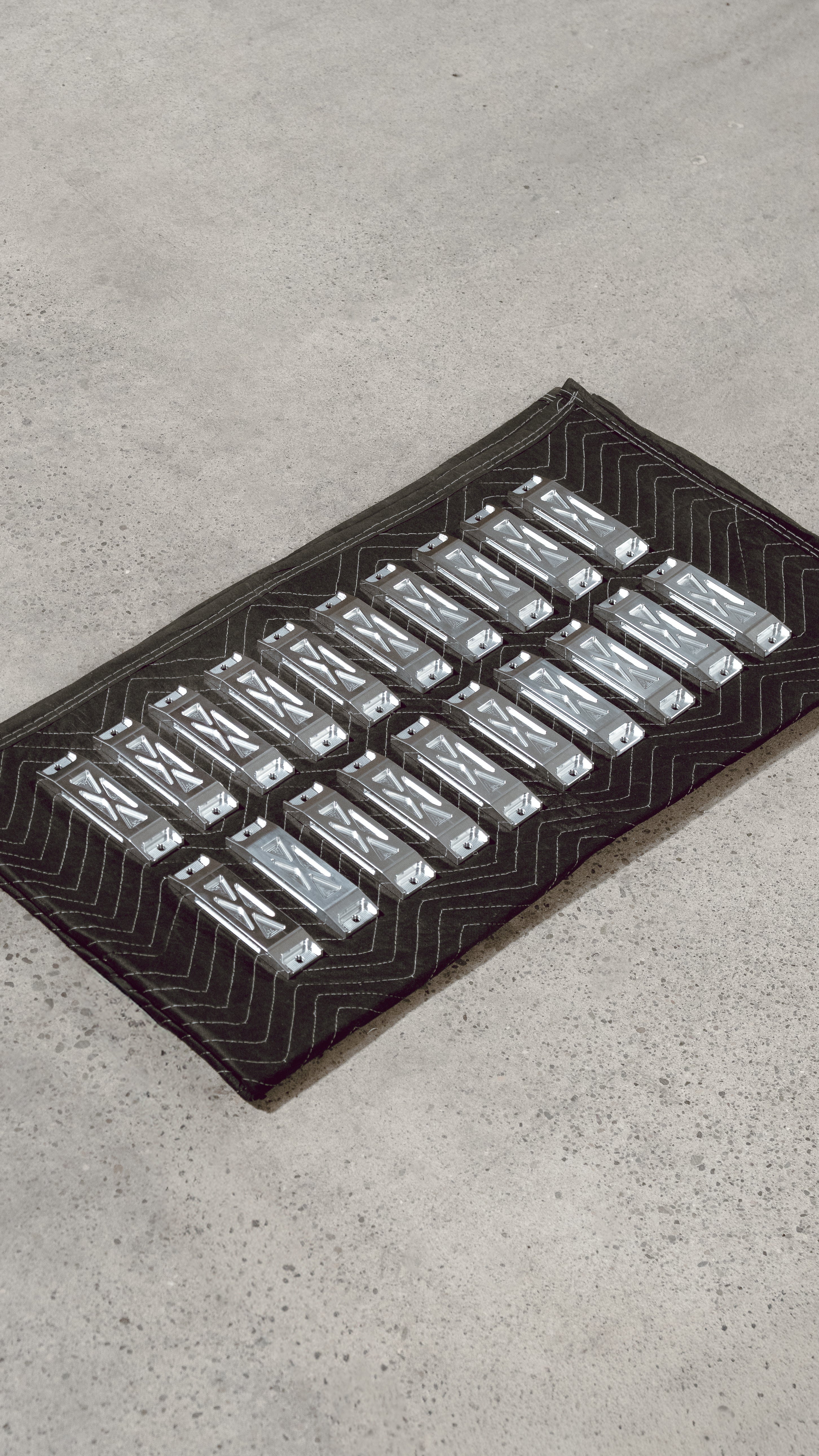 RENEGADE BILLET BATTERY TIE DOWN - Image 6