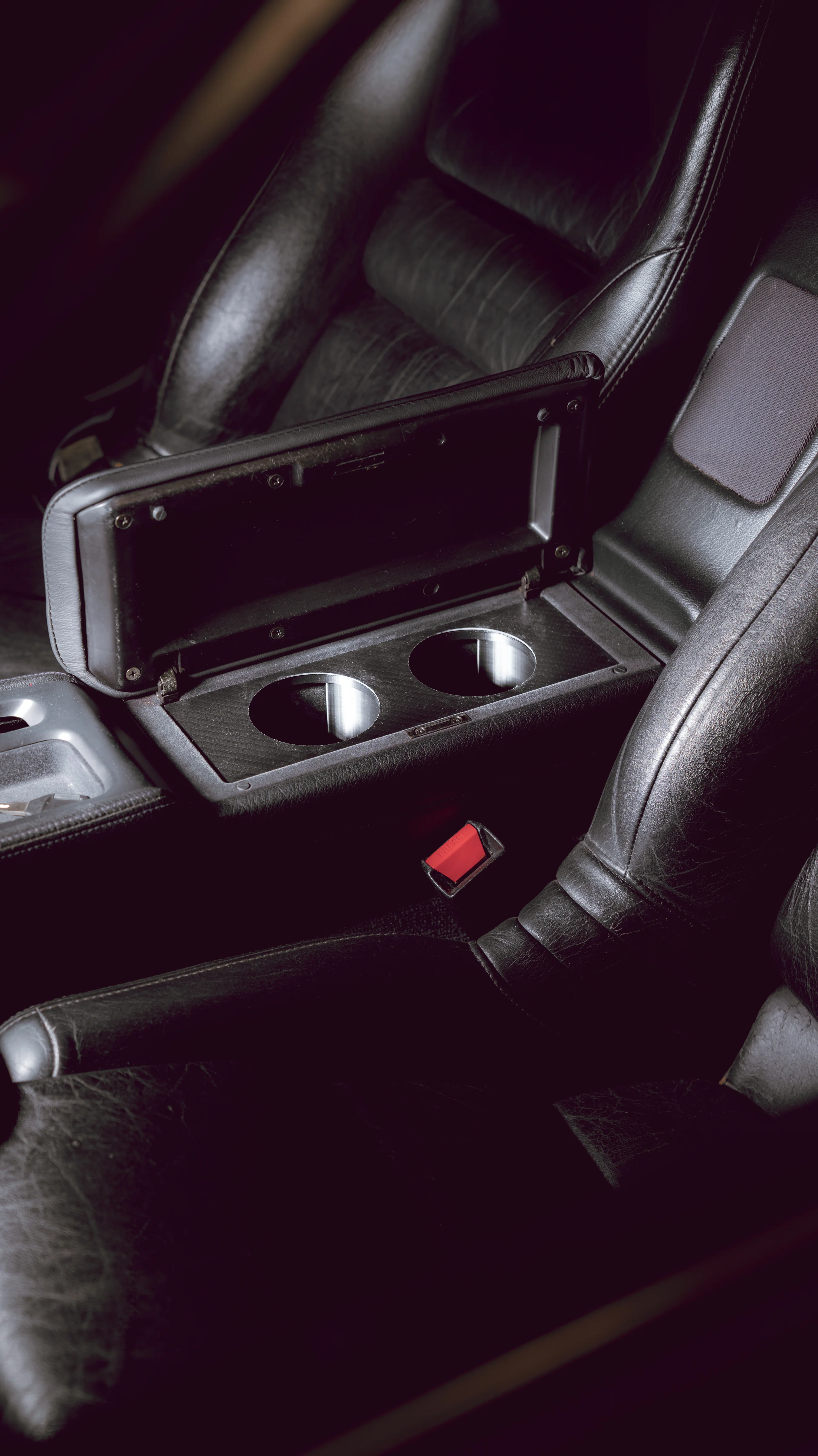 RENEGADE NSX CARBON CUP HOLDER - Image 5