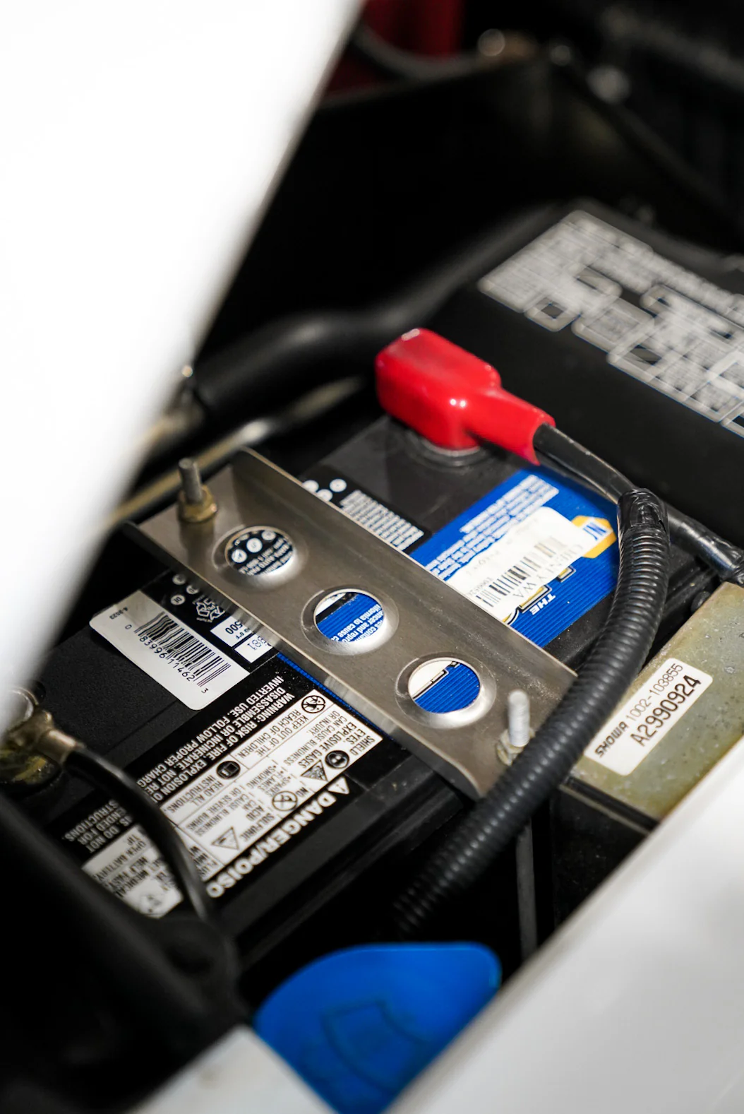 RENEGADE S2000 TI BATTERY TIE DOWN - Image 9