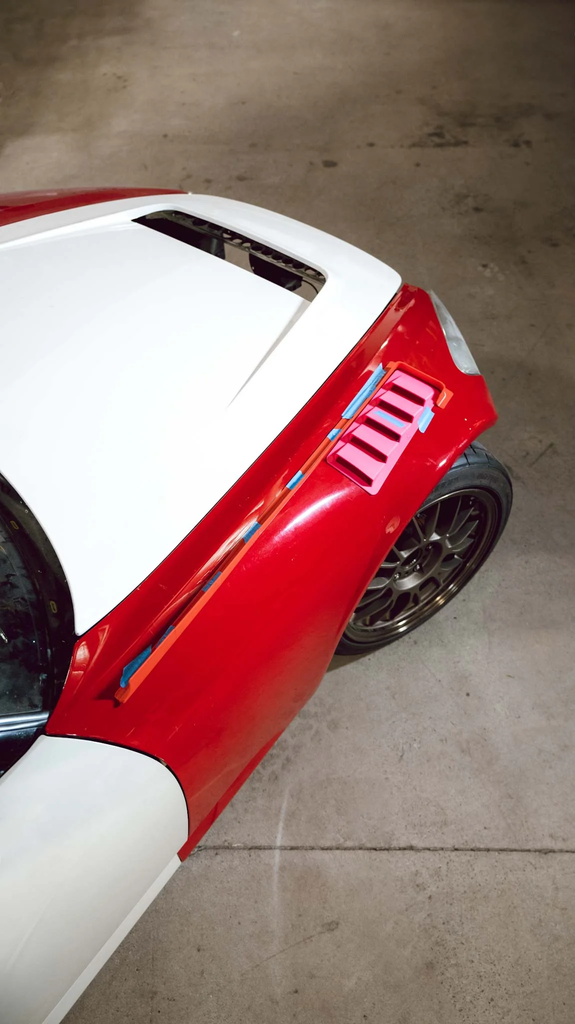 RENEGADE S2000 CARBON FENDER GURNEY AND VENT - Image 2