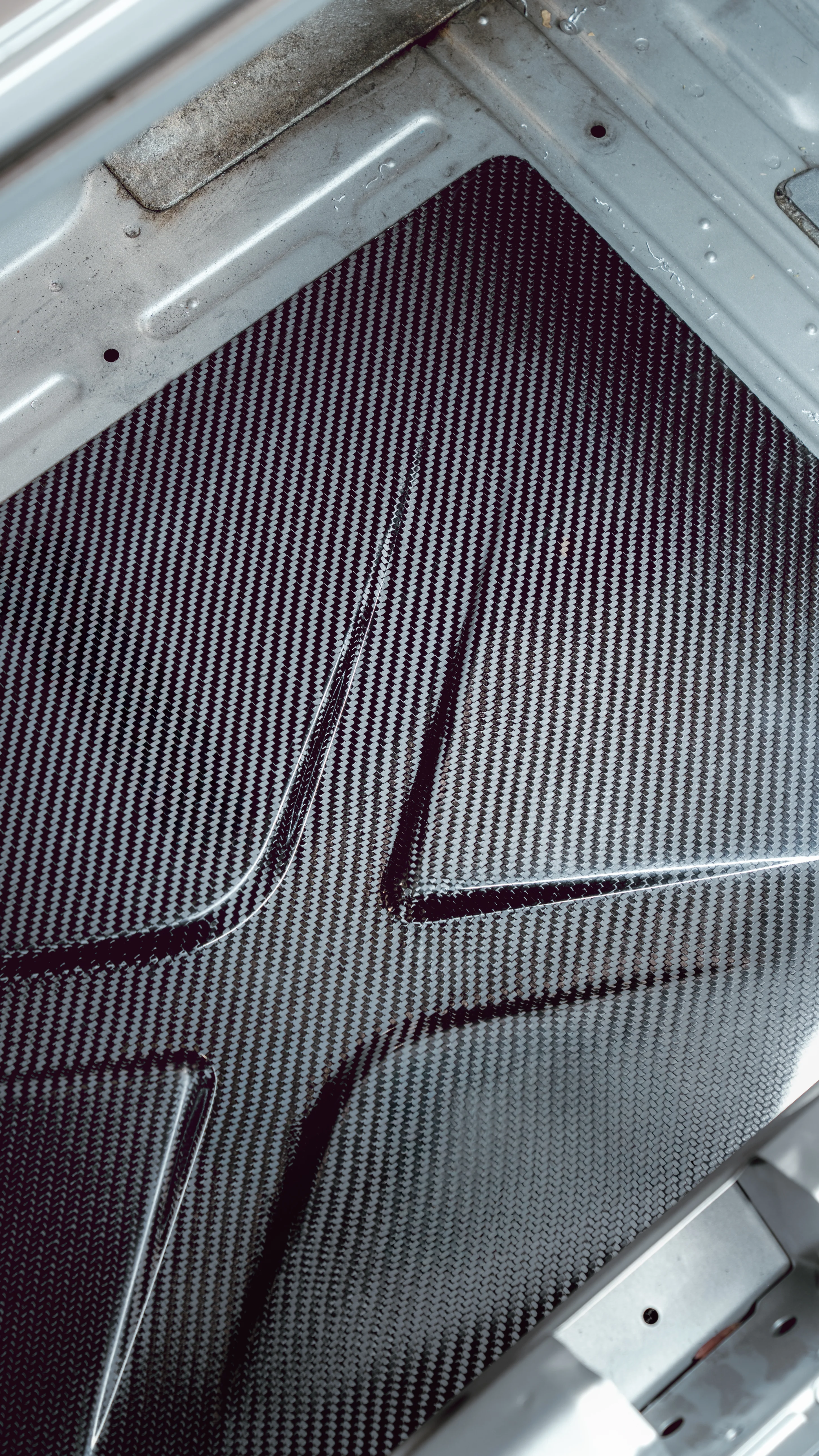 RENEGADE S2000 CARBON TRUNK DELETE - Image 4